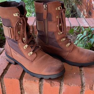 Sorel Emelie Conquest waterproof boot. Size 9. Brown. barely worn. Like new.